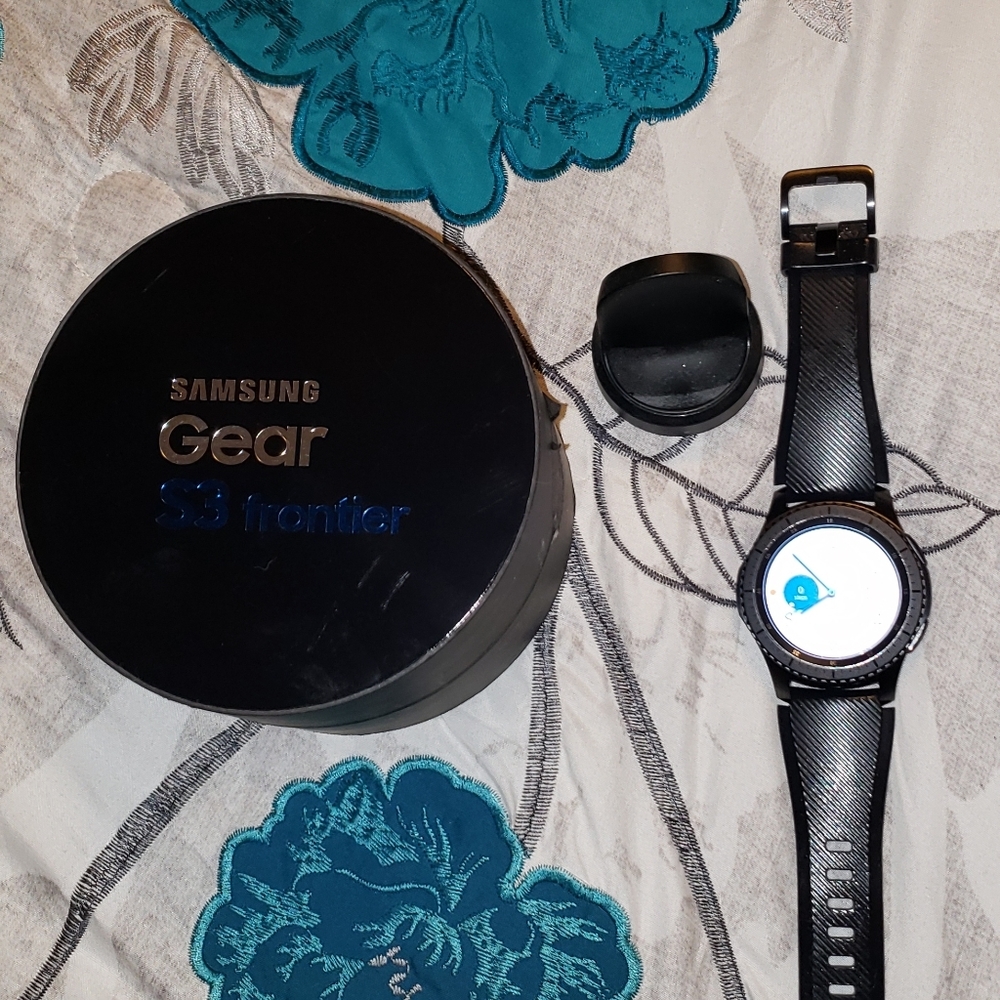 Gear 3 smart watch